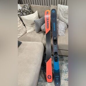 Blizzard Rustler Team skis